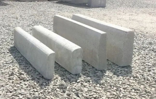 Meio-fio de Concreto